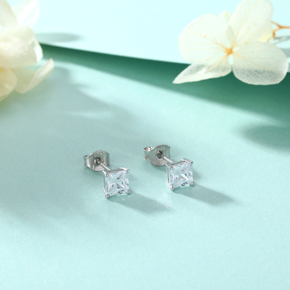 925 Sterling Silver Cz Princess Cut Ladies Stud Earrings