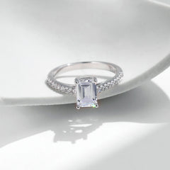 925 Sterling Silver 1.5ct Emerald Cut Cz Ring