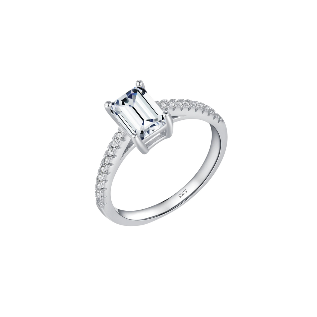 925 Sterling Silver 1.5ct Emerald Cut Cz Ring